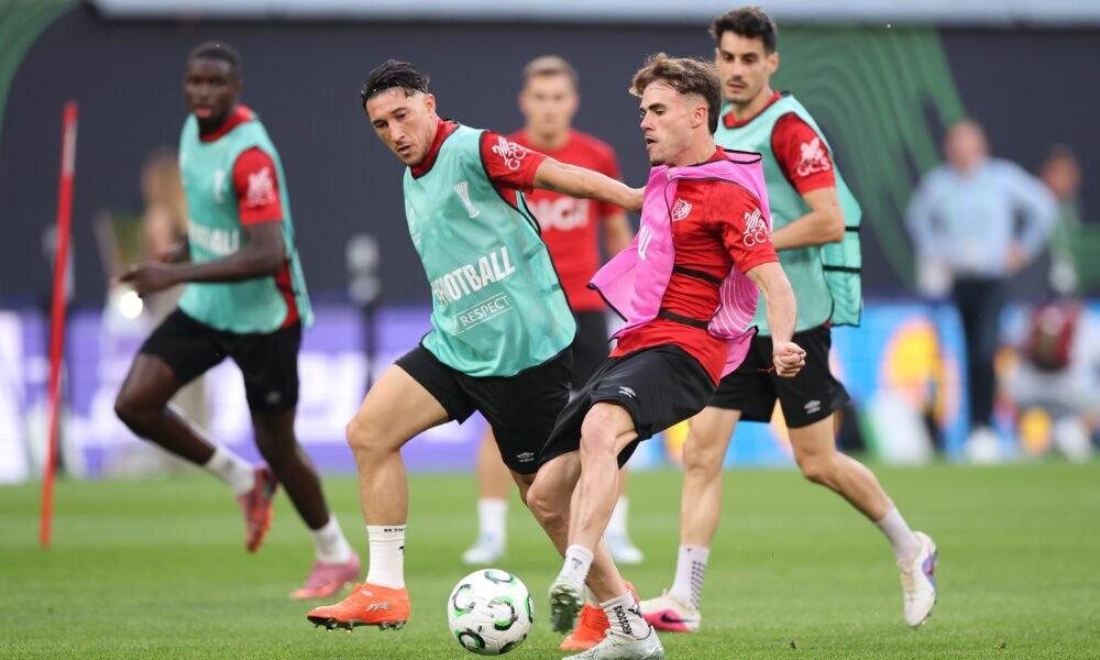 Chelsea agree deal to sign Rayo Vallecano left-back Pep Chavarria