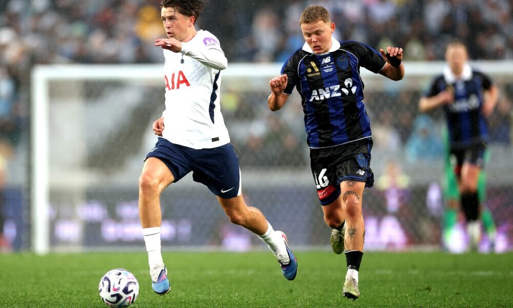 Tottenham starlet Mikey Moore wanted by Middlesbrough on loan