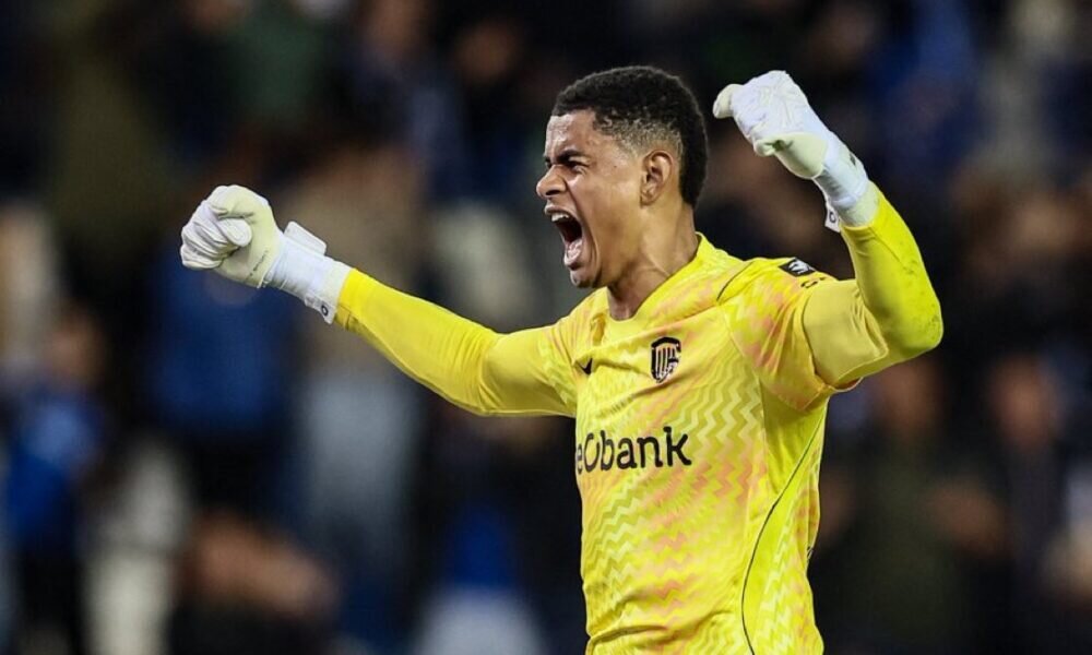 Liverpool open talks with Genk to sign 18-year-old goalkeeper Lucca Brughmans