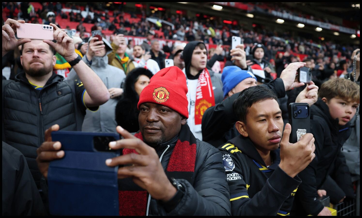 Standout World Cup star with England has been ‘offered’ to Man Utd by Premier League rivals