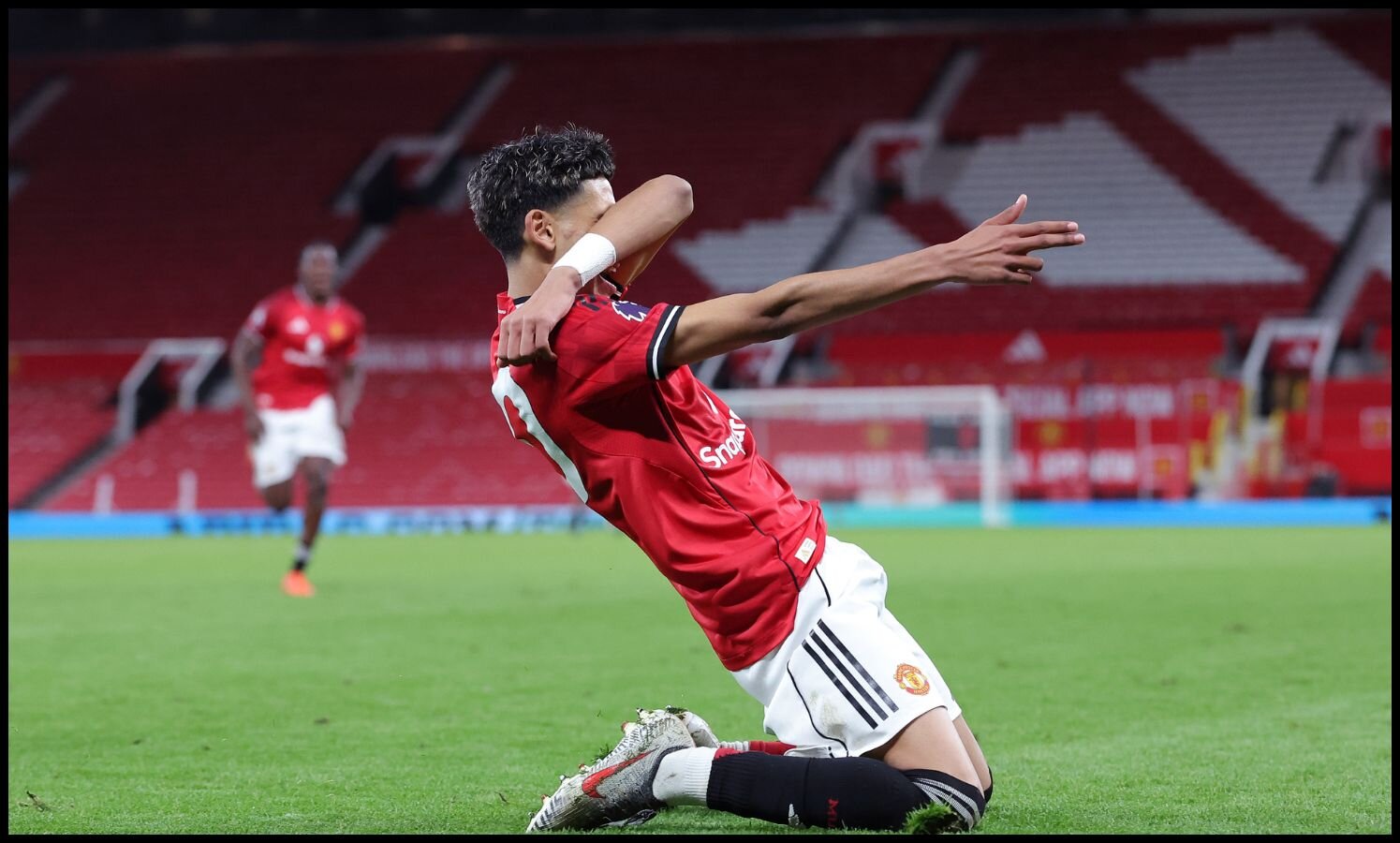 Video Man Utd supporters enthralled with ‘outrageous’ JJ Gabriel finish on Man Utd debut