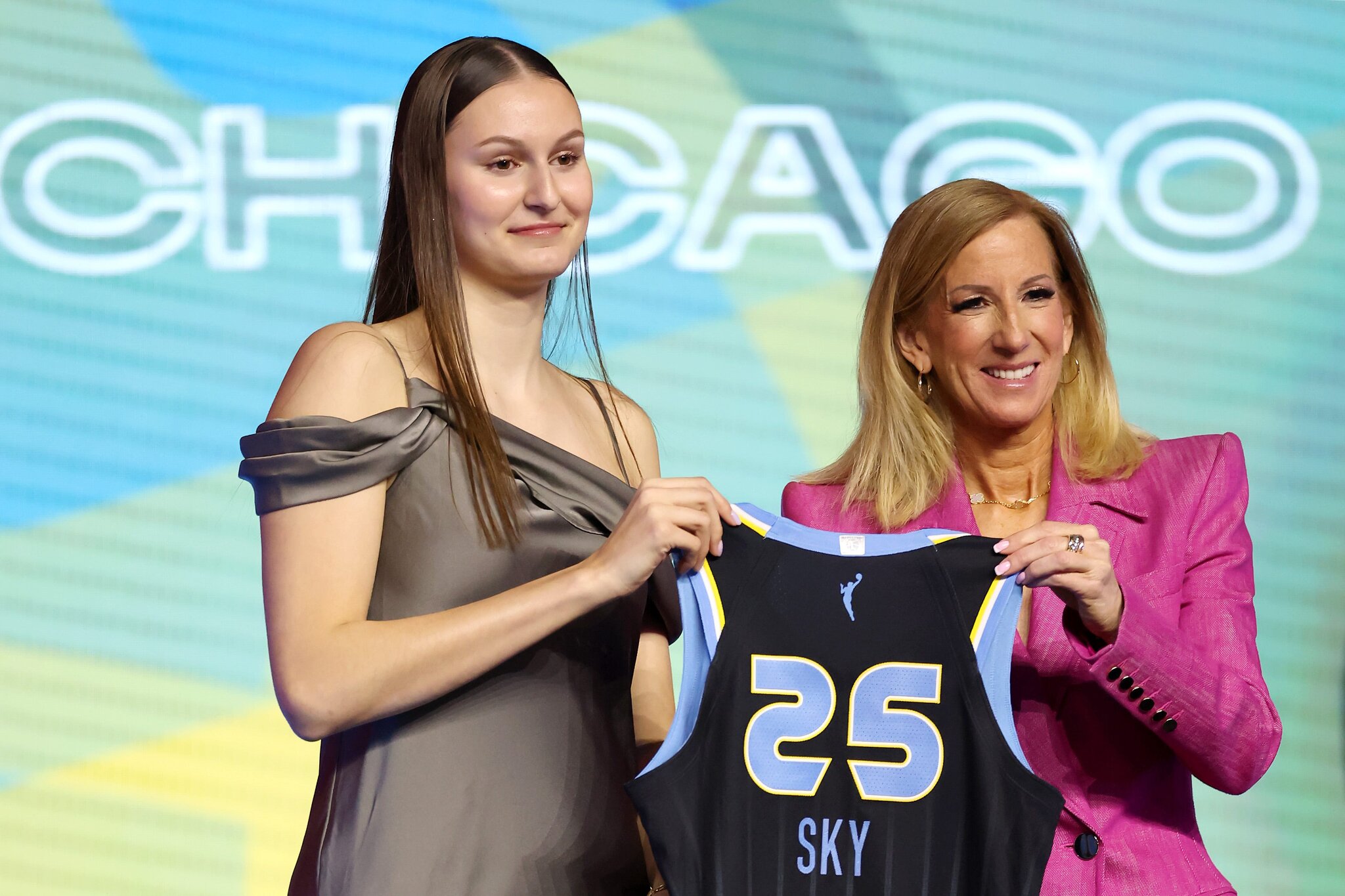 Ajša Sivka explains why she chose Kentucky WBB over WNBA's Chicago Sky