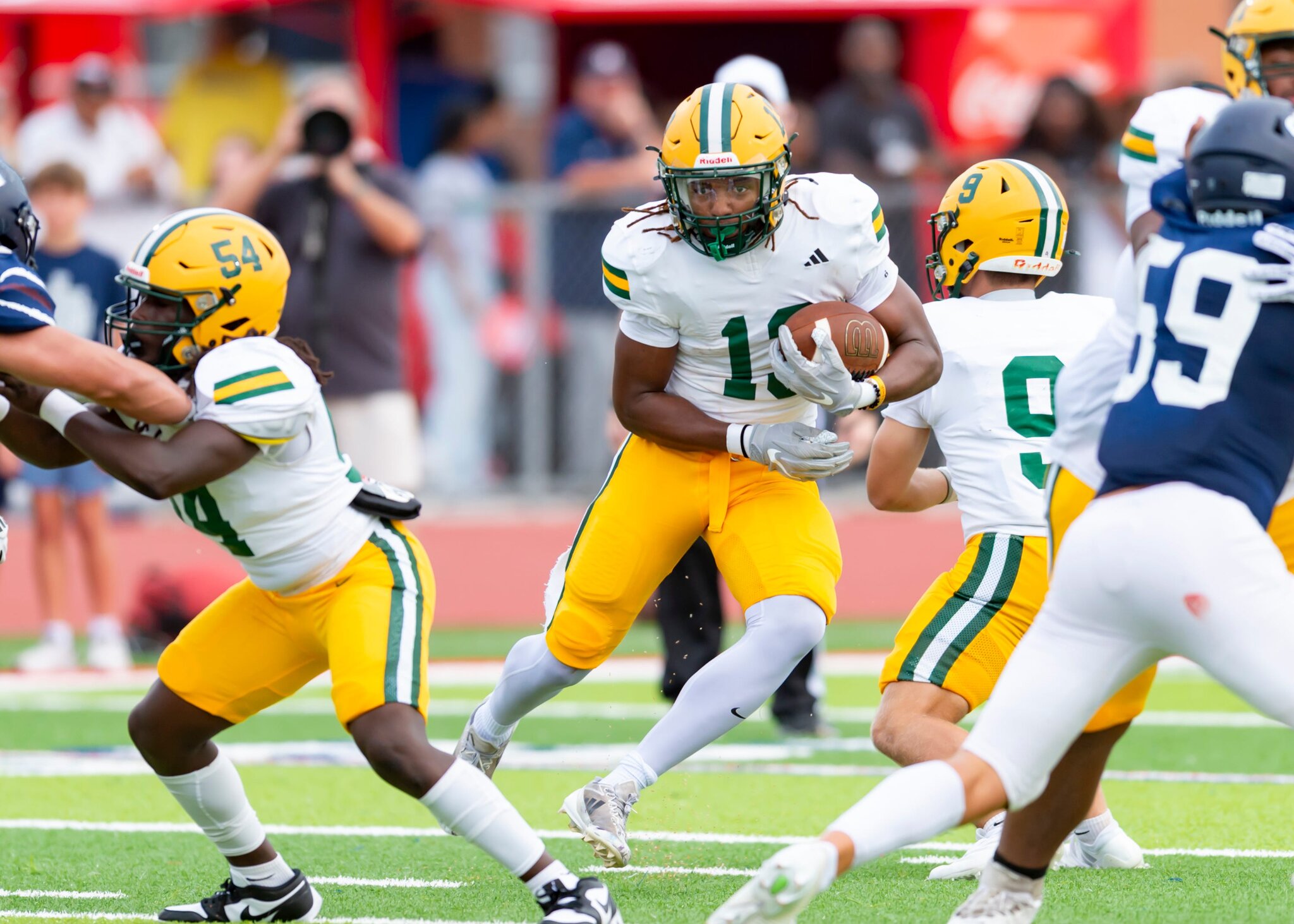 Vote now: Who is the Daily Advertiser's 2026 Preseason Football Player of the Year?