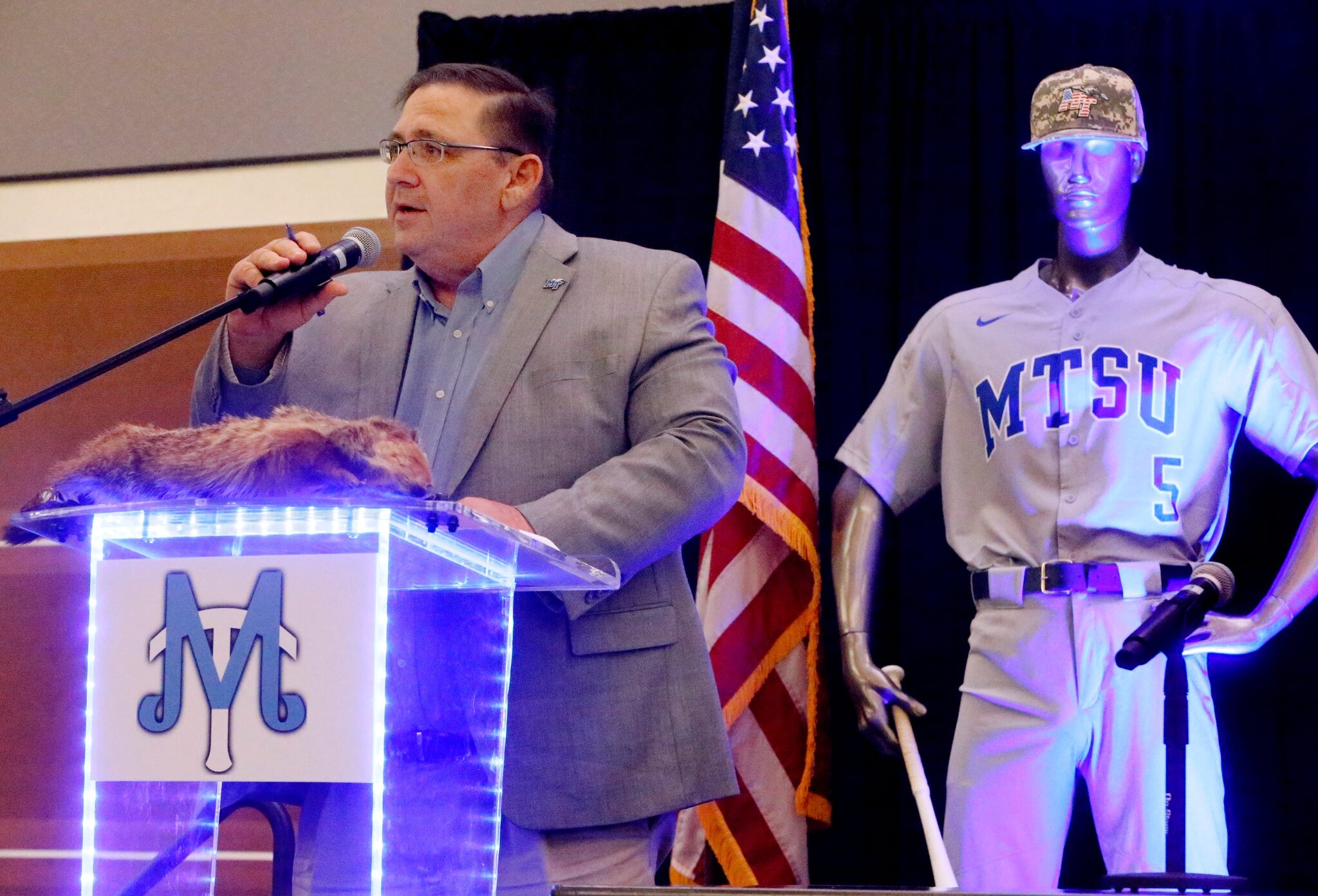 Former MTSU baseball coach, South Carolina assistant Jim Toman dies at 64
