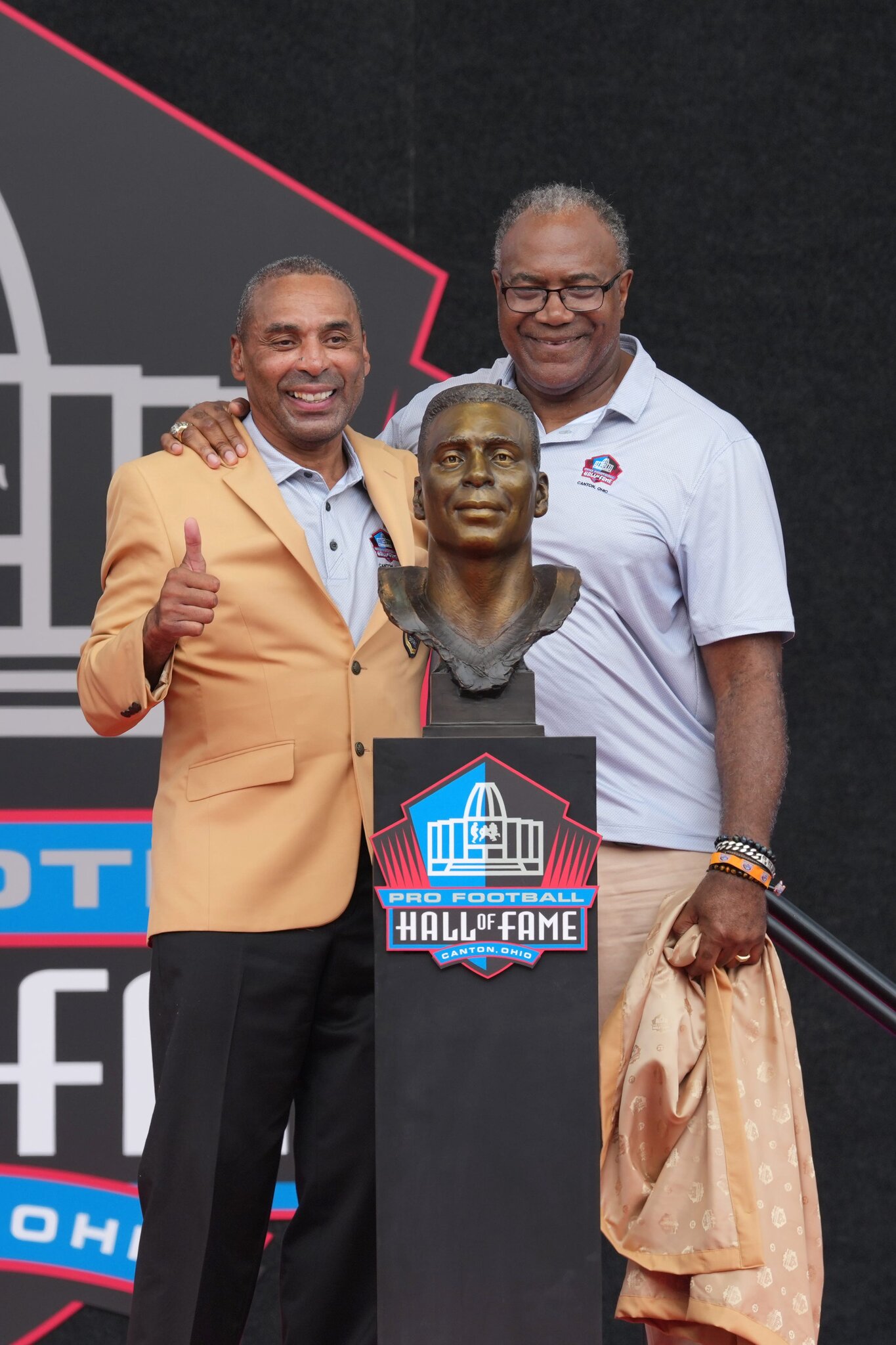 Iowan Roger Craig reveals dementia diagnosis at football Hall of Fame