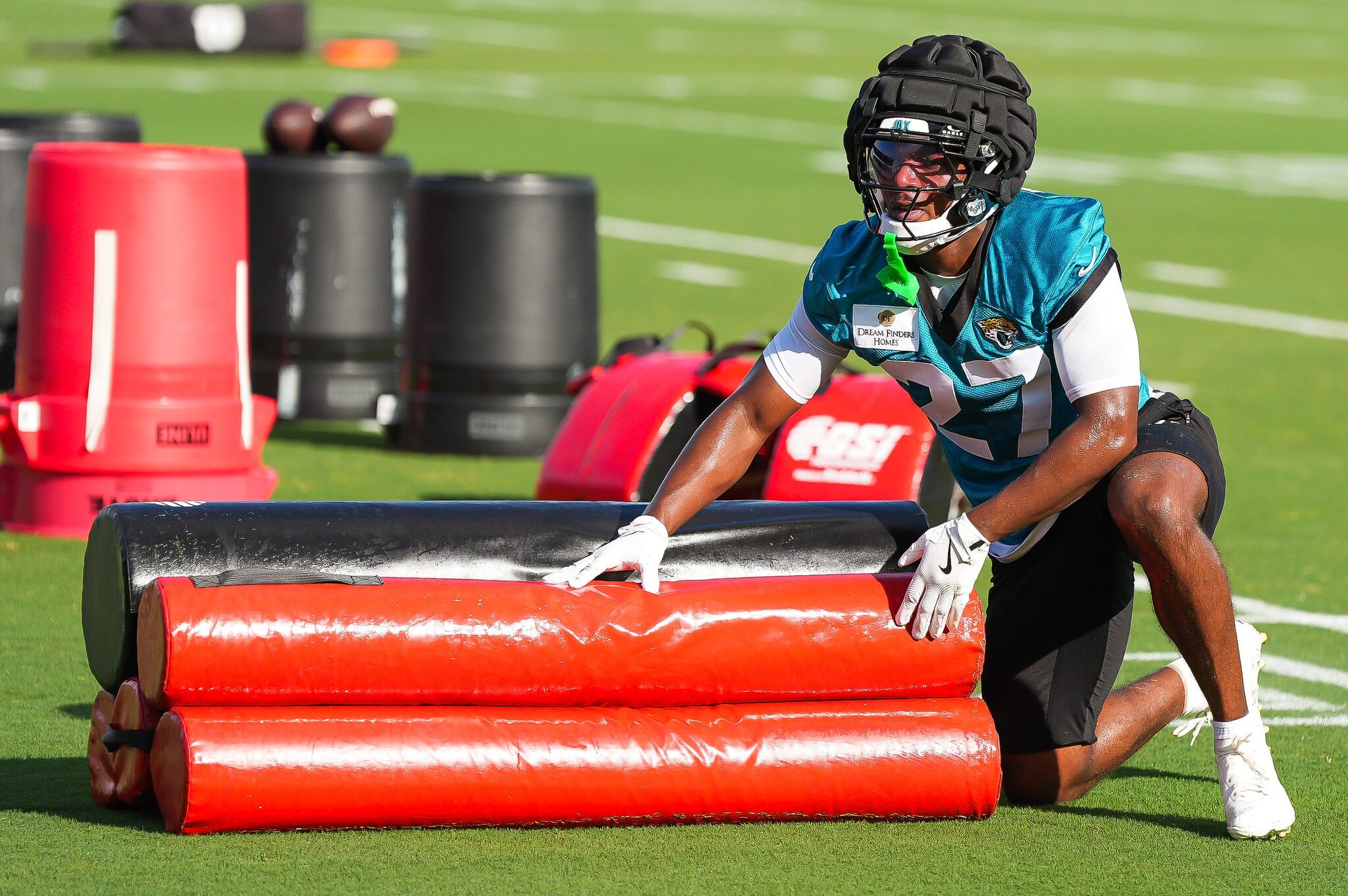 Jaguars safety Caleb Ransaw's life after football may be in barbershop