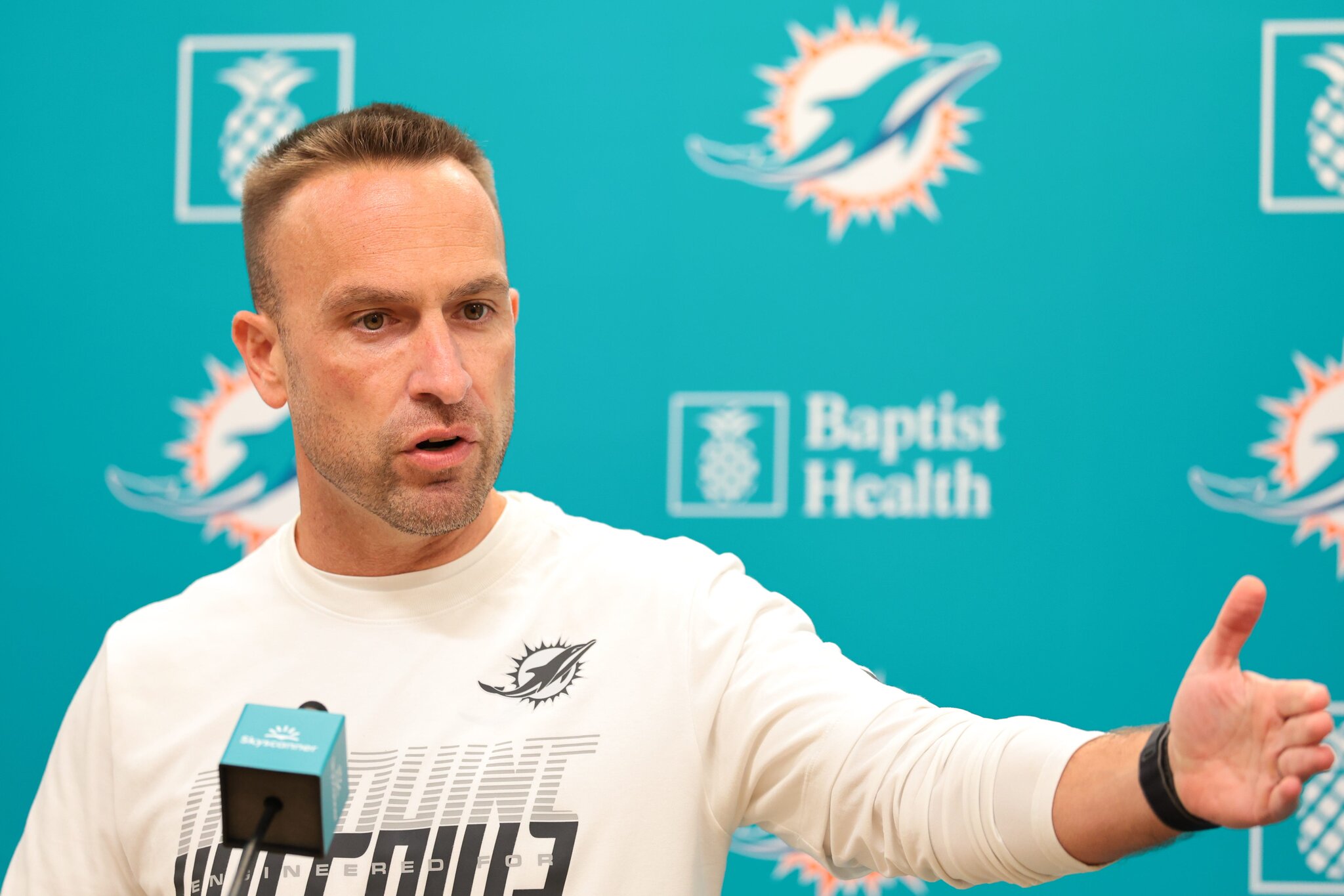 Jeff Hafley: Miami Dolphins must learn what 'mentally tough' is