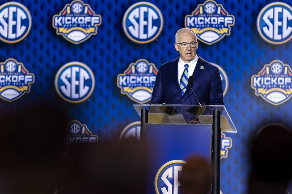 Big Ten, SEC finally green-light college sports bill, teeing up historic trip to Senate floor