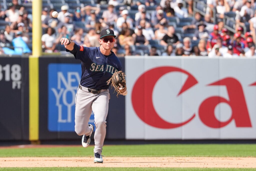 Mariners moving in new direction, demoting top prospect after benching him vs. Yankees