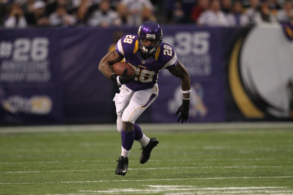 8 retired NFL star players making their Hall of Fame ballot debuts in 2027