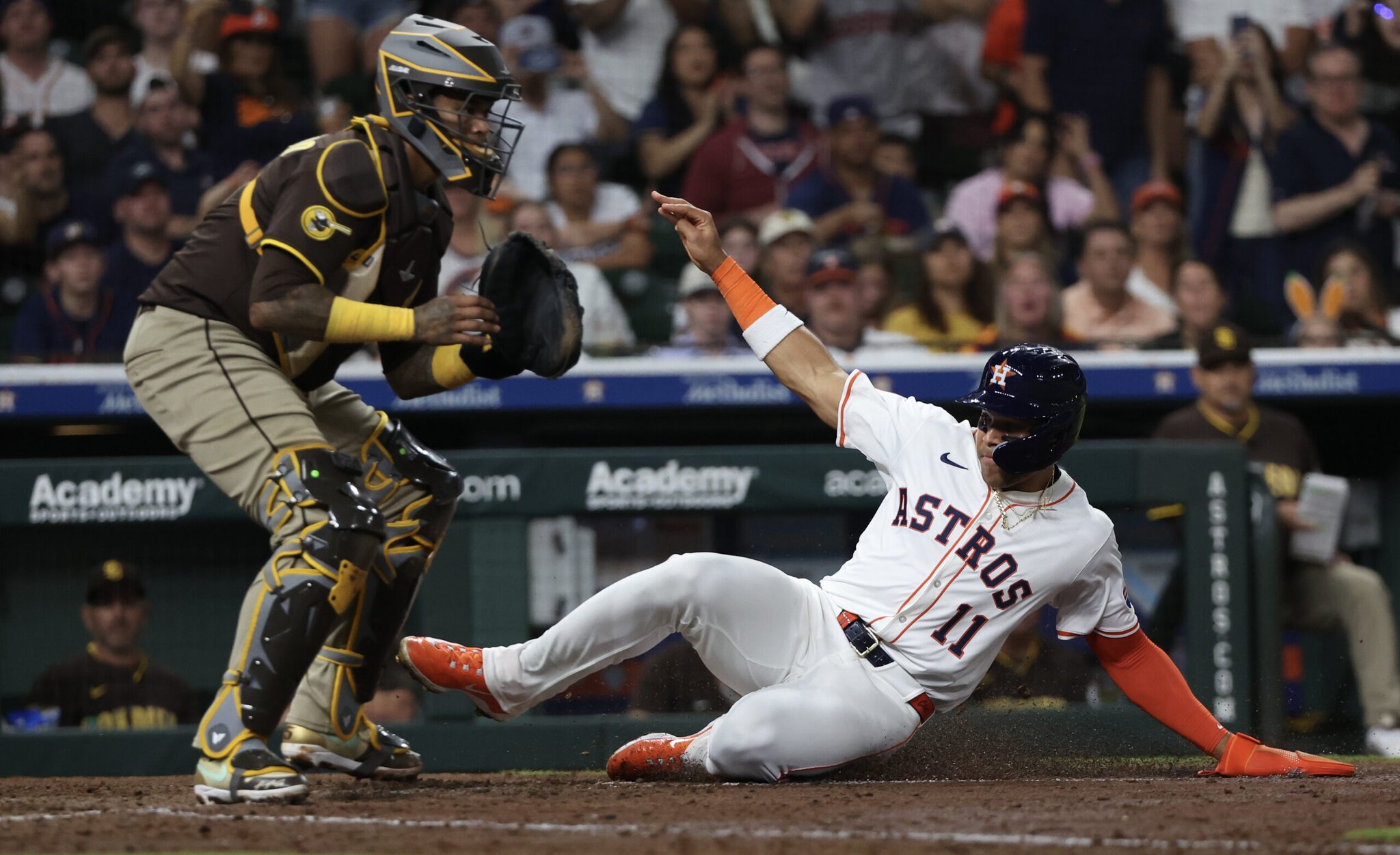 How to live stream Astros vs Padres: MLB, TV channel