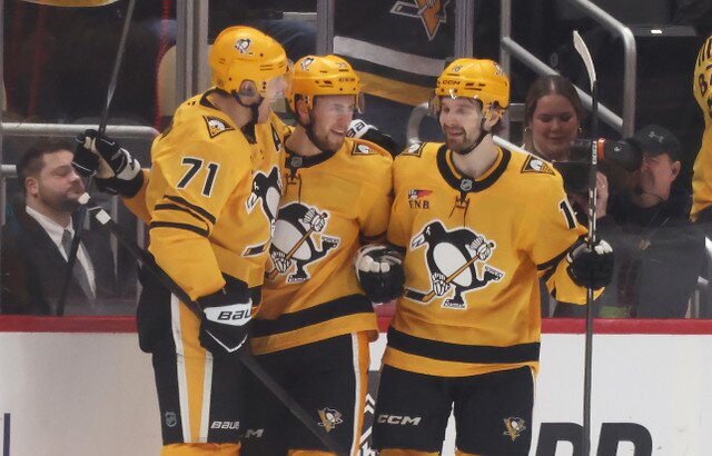 NHL world reacts to Penguins’ $13.95M Tommy Novak extension