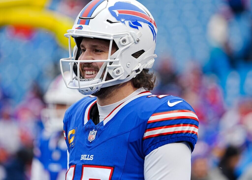 Fantasy Football quarterback draft strategy: Dominate your leagues
