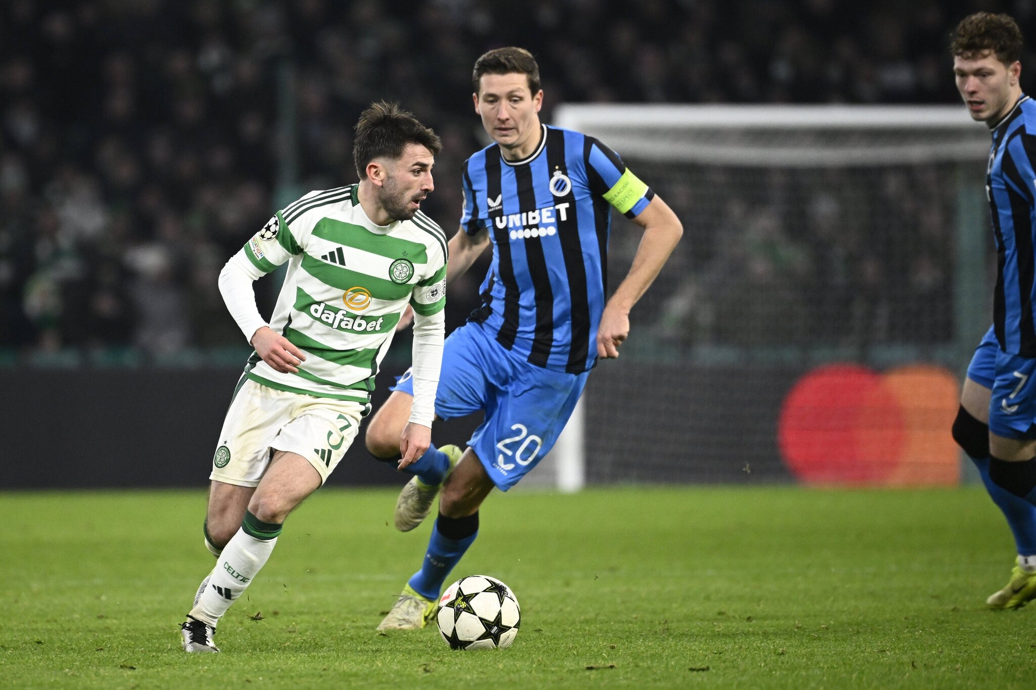 Celtic’s left back indecisiveness could point to a Greg Taylor return