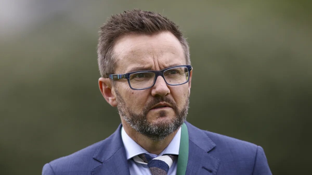 Pakistan white-ball coach Mike Hesson to join England tour amid disastrous Test series performance: Report