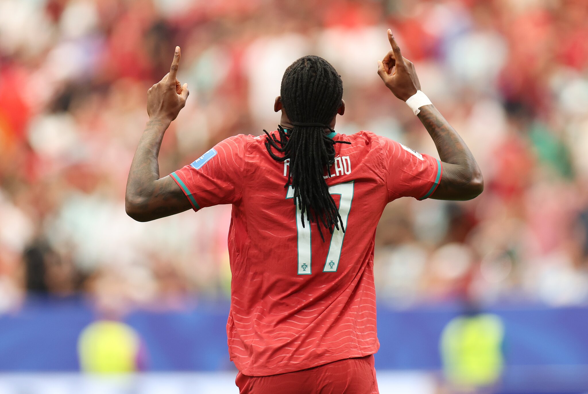Report – Milan & Fenerbahce Locked in Talks for Portuguese Superstar