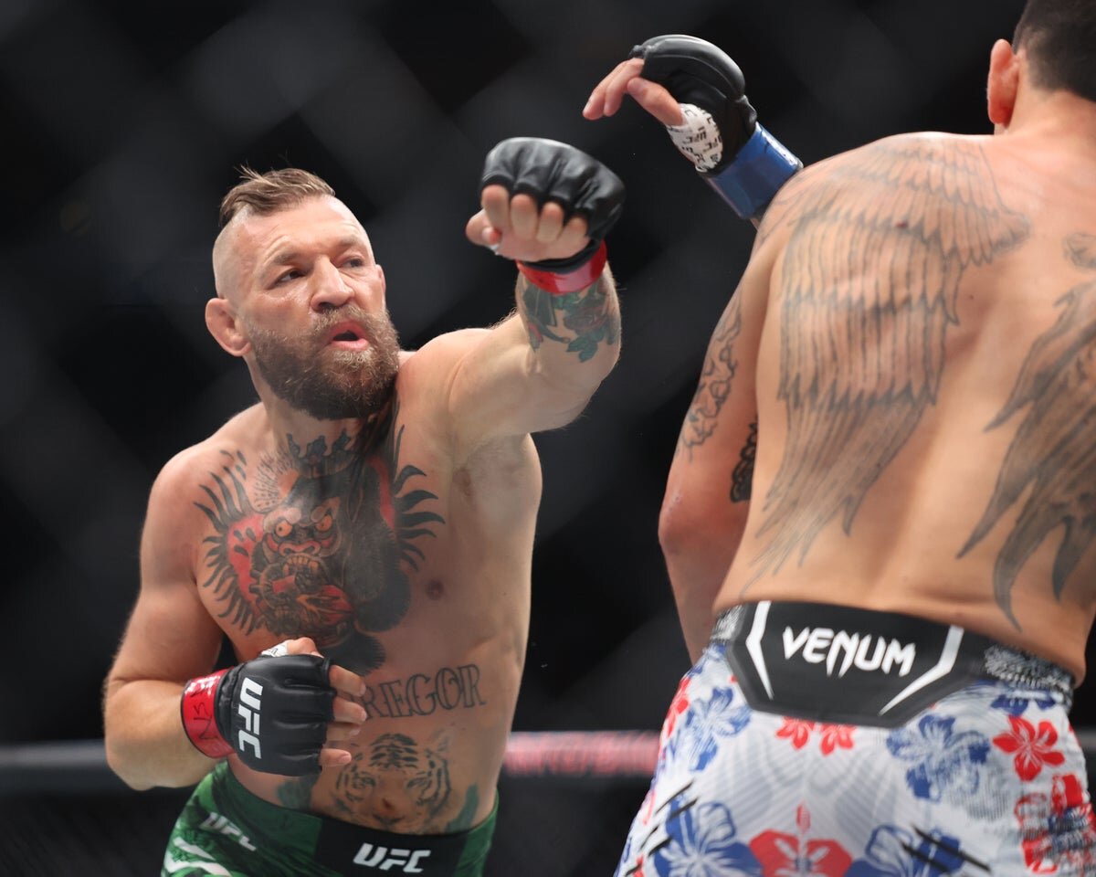 Conor McGregor issues fresh comeback update after successful surgery