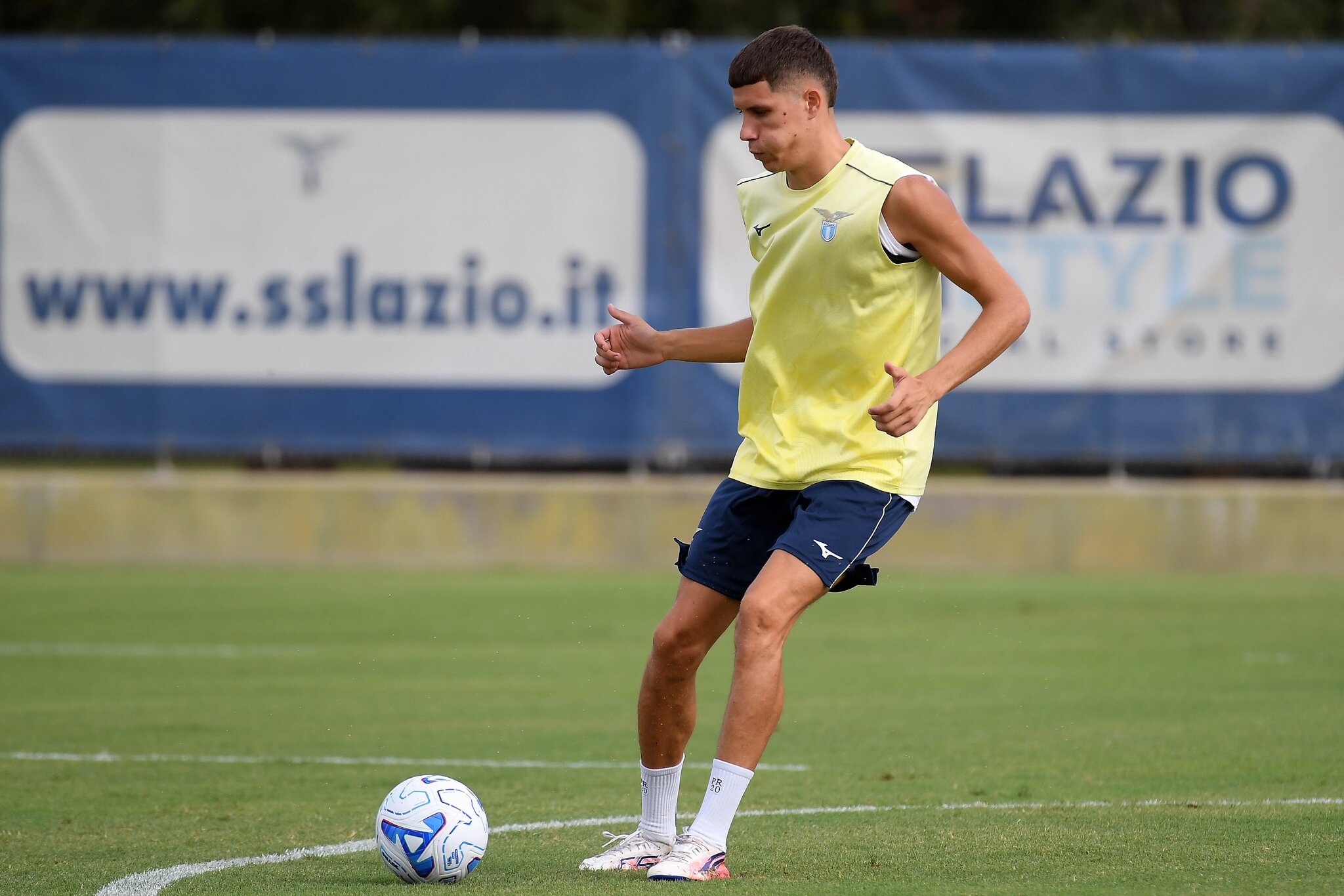 Sevilla Hand Lazio Double Blow; Another LaLiga Club Leading Ratkov Race