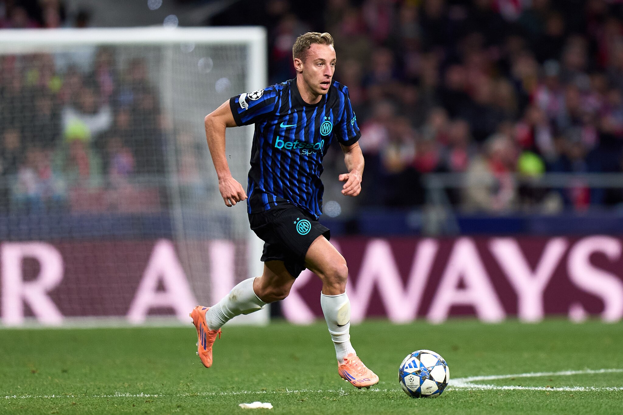 Lazio Optimistic About Signing Inter Milan Midfielder as Juventus Pull Out