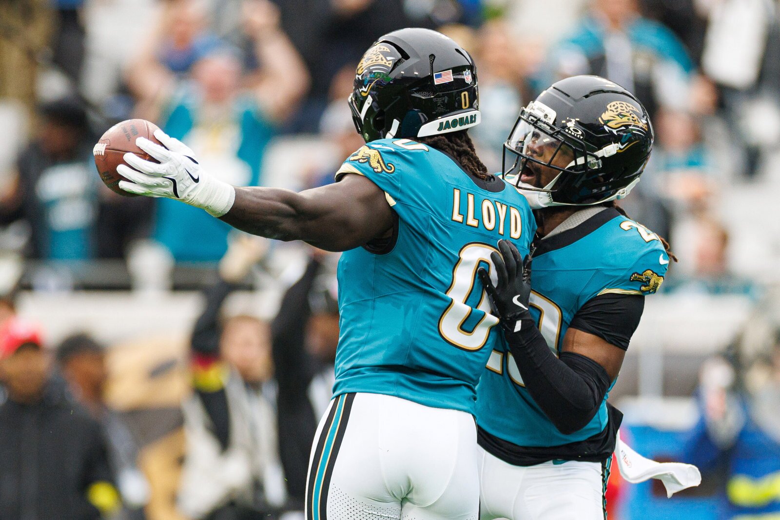 Who Replaces Devin Lloyd for the Jaguars?