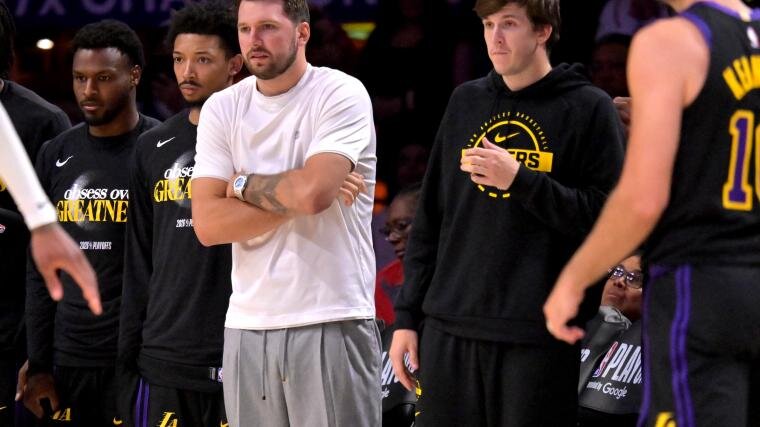 Lakers urged not to sign $46M ex-Warriors NBA champion, focus on Klay Thompson, PJ Washington