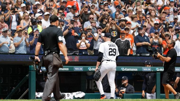 Watch Tigers crowd give Tarik Skubal standing ovation in potential final start as Detroit pitcher