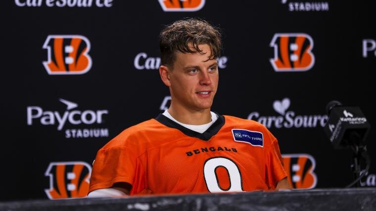 Joe Burrow gets Zac Taylor's reaction after hard hit, sack in Bengals preseason game