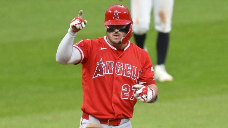 How Angels' Mike Trout can join Barry Bonds, Mike Piazza in MLB history with one award