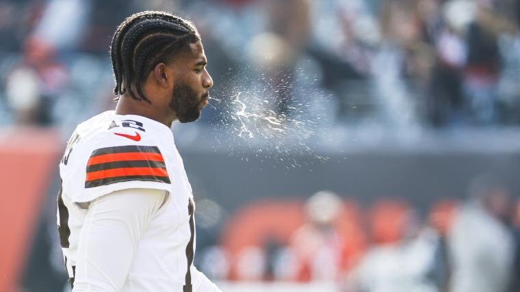 Shedeur Sanders gets unwelcomed trash talk from C.J. Gardner-Johnson