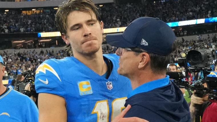 Chargers officially announce season-ending roster move on Tyler Biadasz