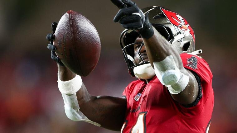 Buccaneers claimed to have most overpaid wide receiver and tight end in NFL