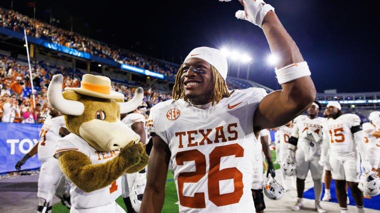 Longhorns' linebacker depth takes massive hit after unexpected dismissal