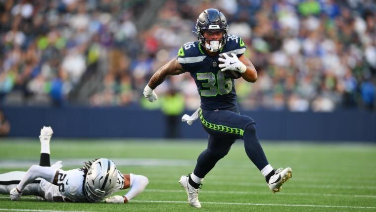 Seahawks' RB plan reveals 2-3 player update that's bad news for Jadarian Price