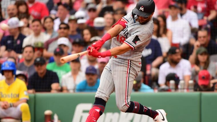 Kody Clemens walk-off grand slam helps Twins create MLB history