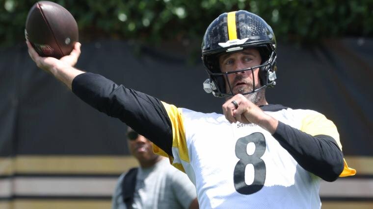 Why Aaron Rodgers is playing in Steelers preseason despite being 42 years old