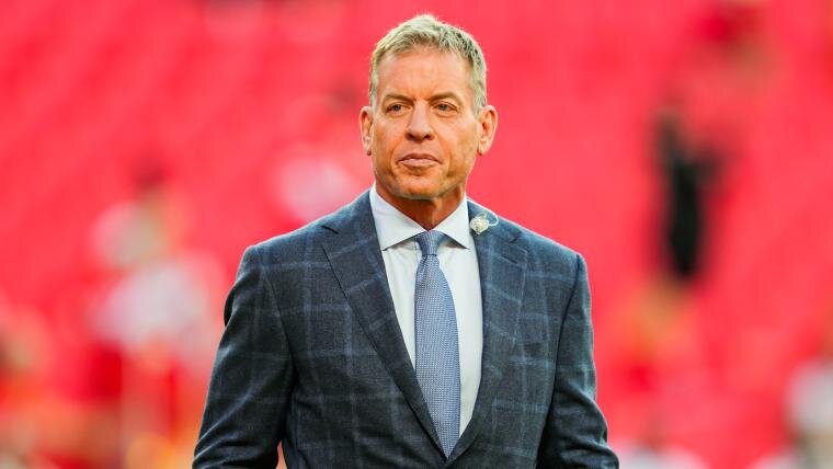 Troy Aikman gets the Tom Brady treatment after taking Dolphins position