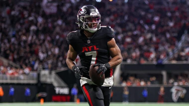 Bijan Robinson contract hold-in, explained: Why Falcons RB is sitting out of training camp practice in Atlanta