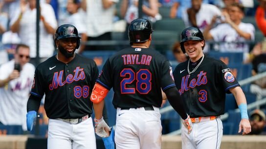 TST Images: Mets defeat Dodgers, 8-3, at Citi Field