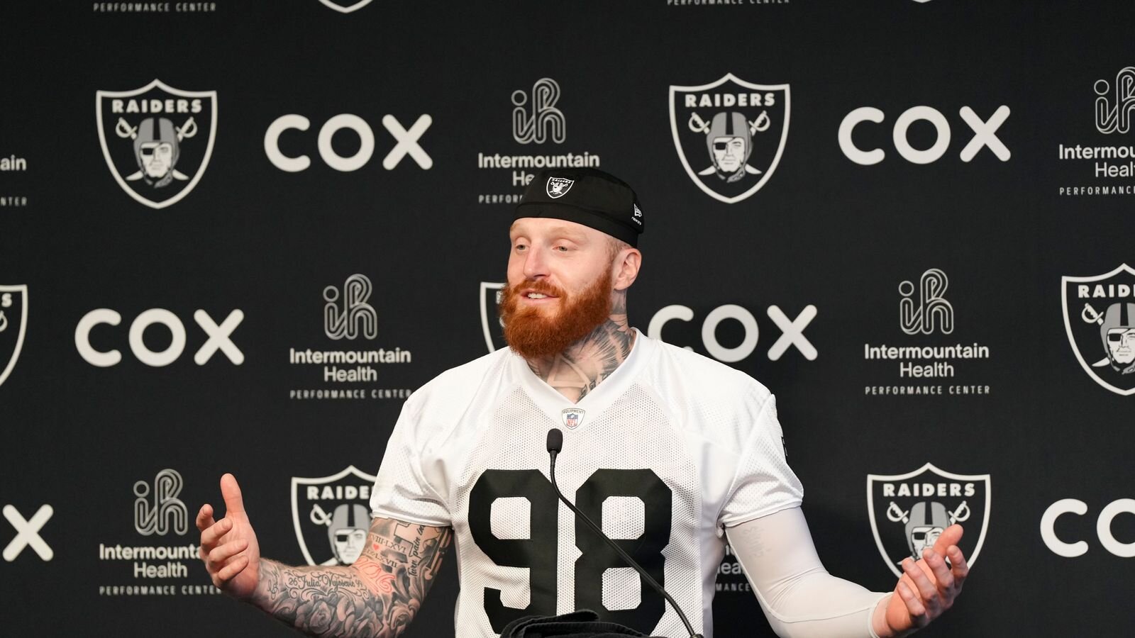 Jerry Jones' next "big splash" faces reality check as Brian Urlacher doubts Cowboys can land Maxx Crosby