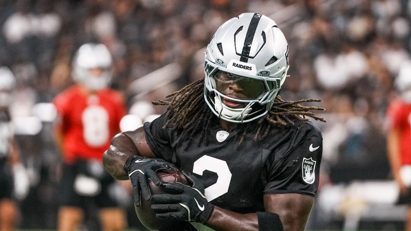 Raiders training camp takes dark turn with Ashton Jeanty injury
