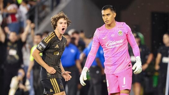 TST Images: LAFC defeats Chivas de Guadaljara, 1-1 (5-4), at BMO Stadium
