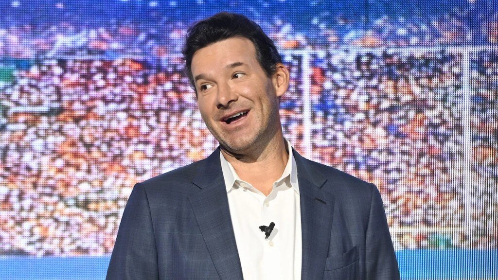 Tony Romo Placed on Leave at CBS Sports After DUI Arrest