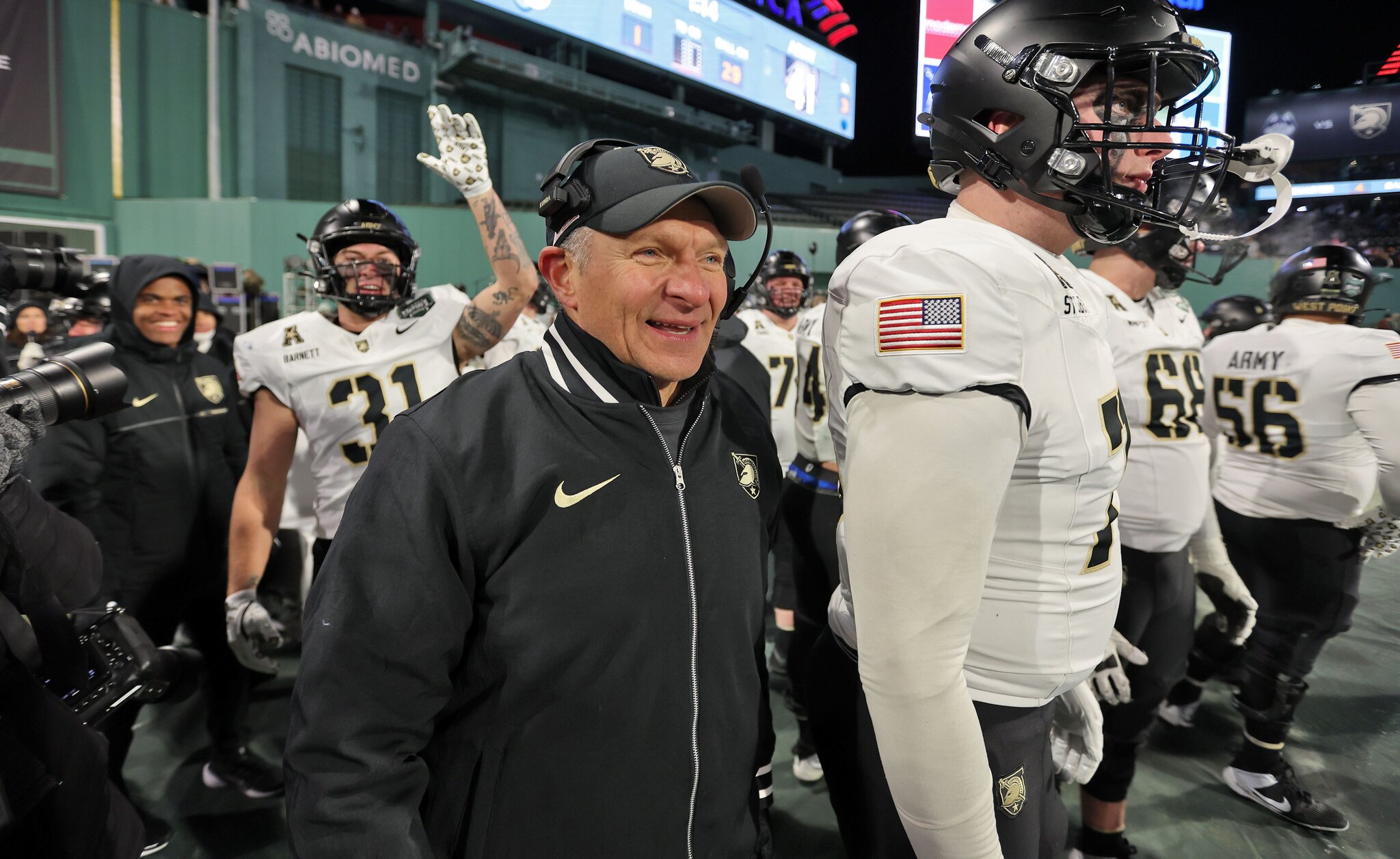 Army football coach Jeff Monken agrees to new five-year contract