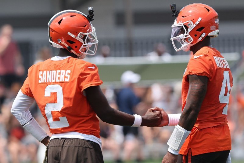 Browns pick Watson over Sanders as Week 1 starter at quarterback