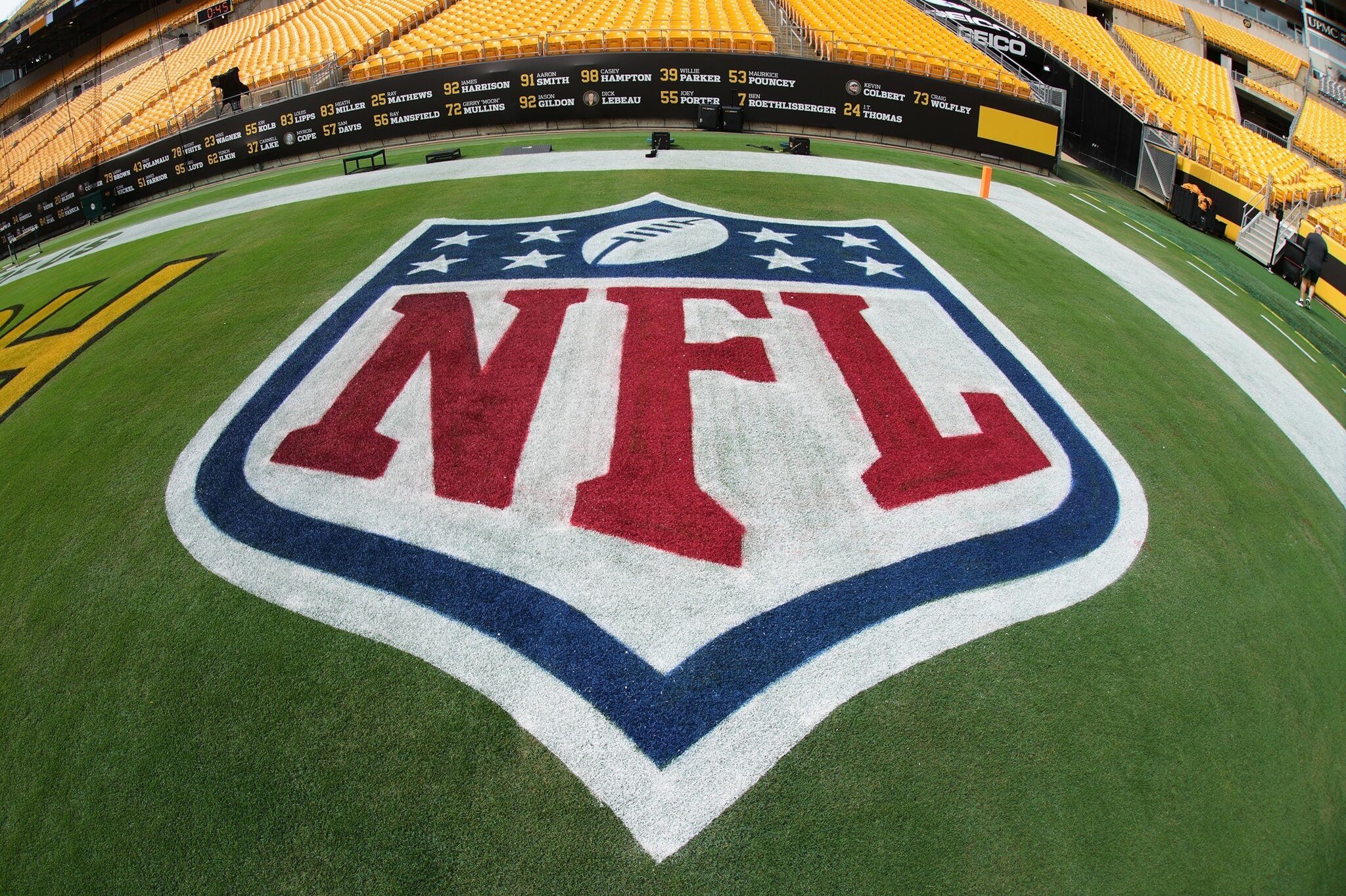 1 in 4 former NFL players may have CTE, new study says