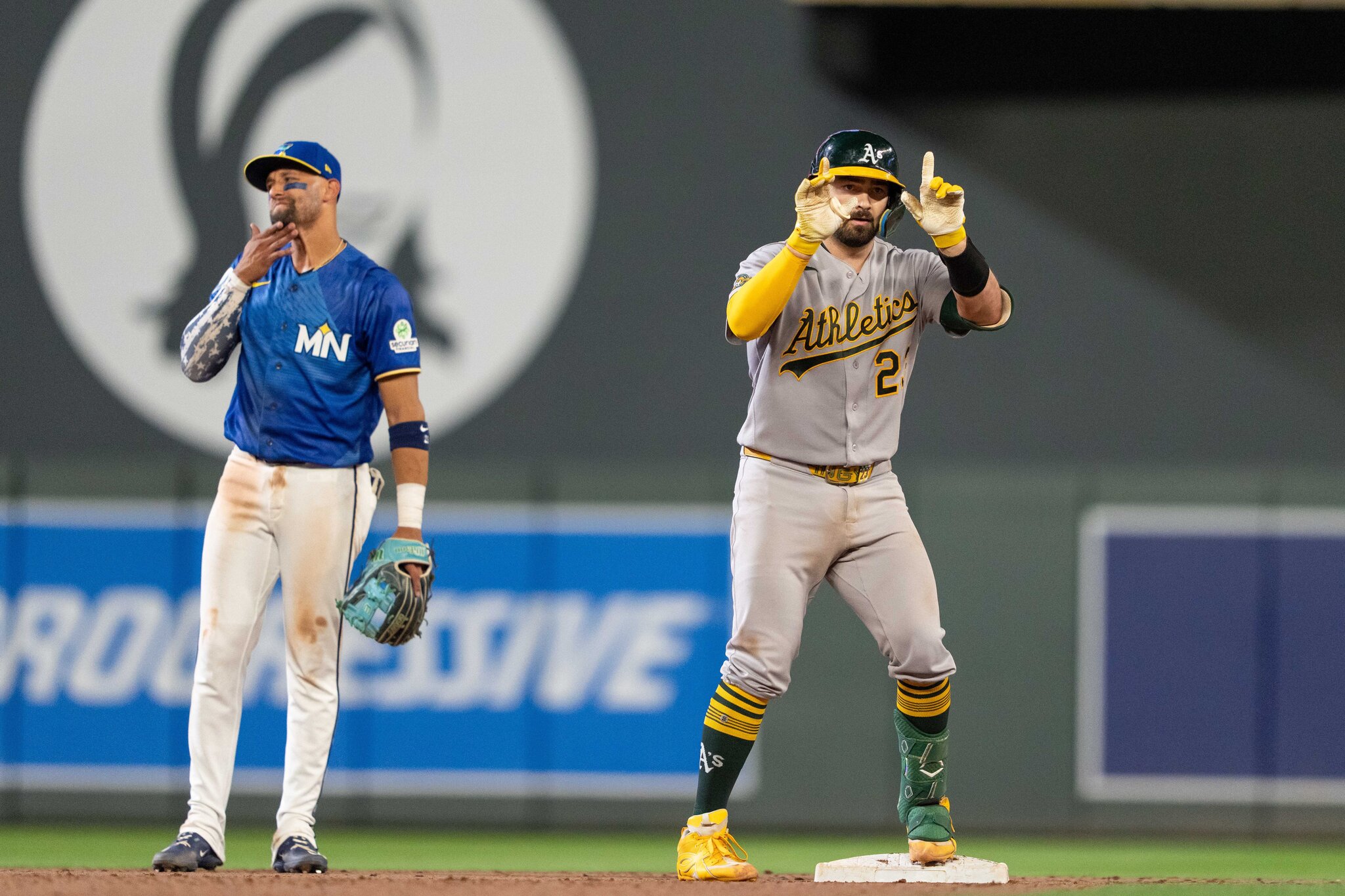 A's lose All-Star catcher Shea Langeliers to knee injury