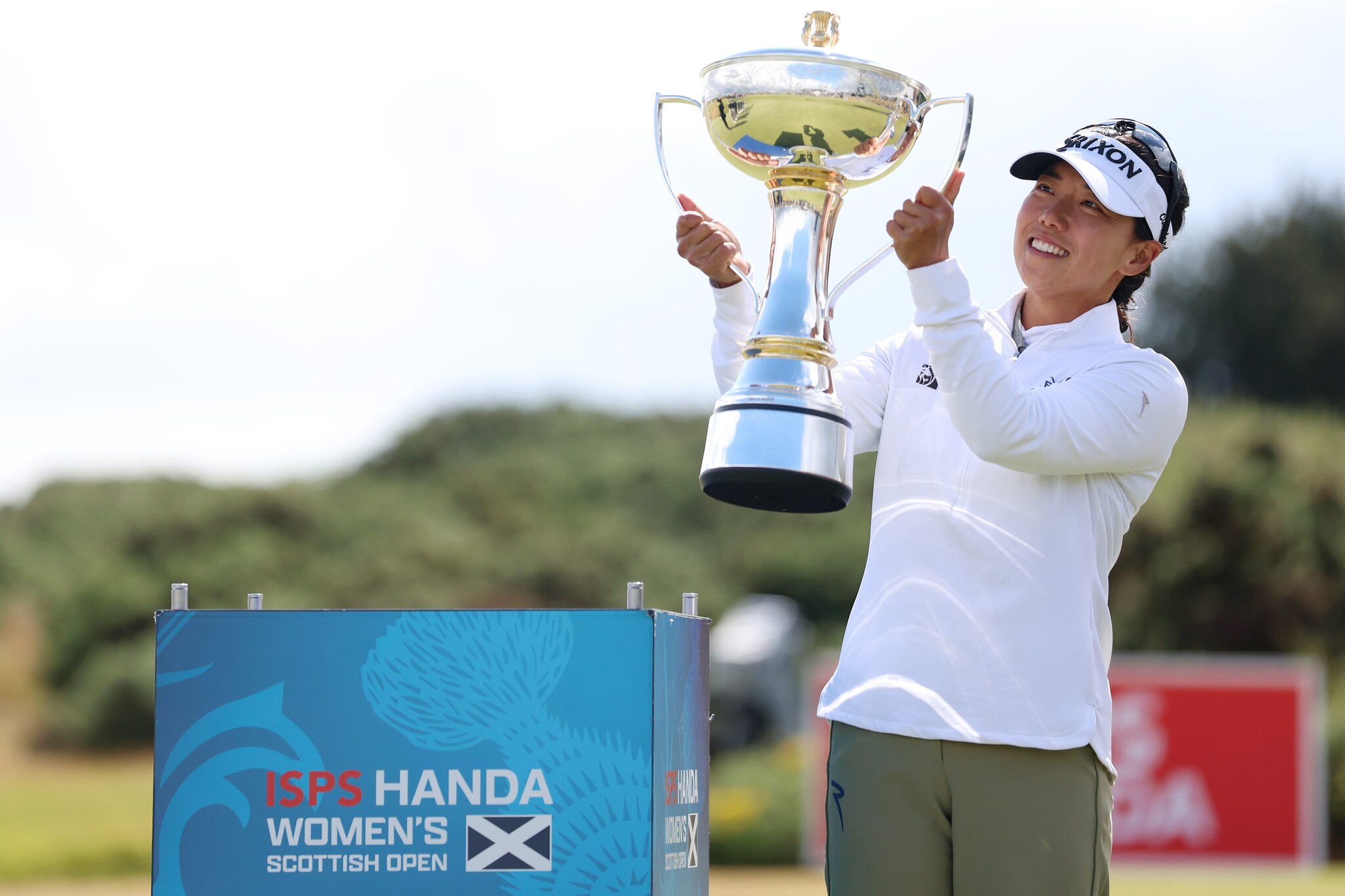 Jenny Shin ends 10-year drought with wire-to-wire win at Women's Scottish Open