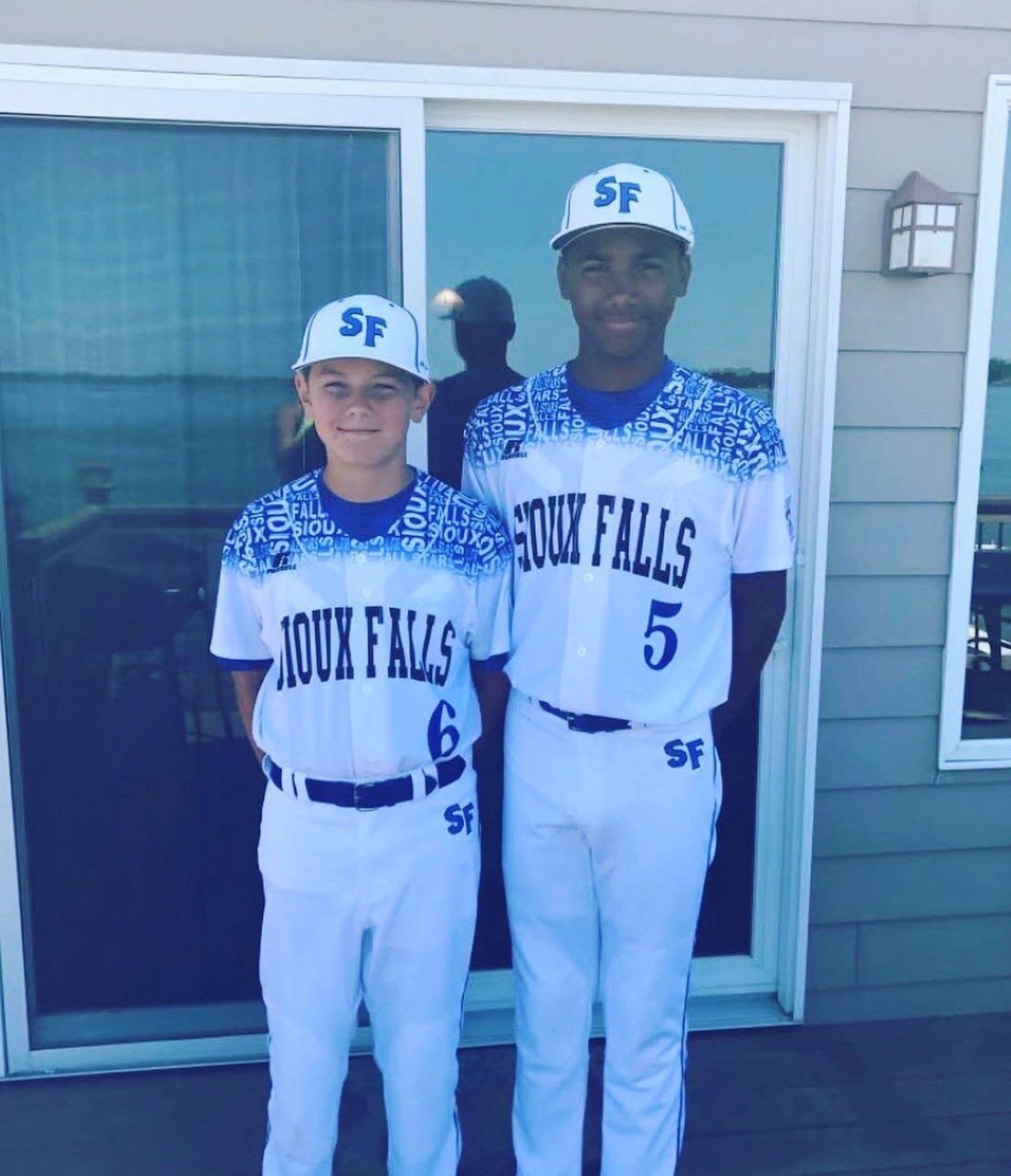 Best friends from Sioux Falls become MLB first-round picks