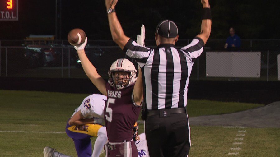 HIGHLIGHTS: Friday night football wraps up week one across Northeast Wisconsin
