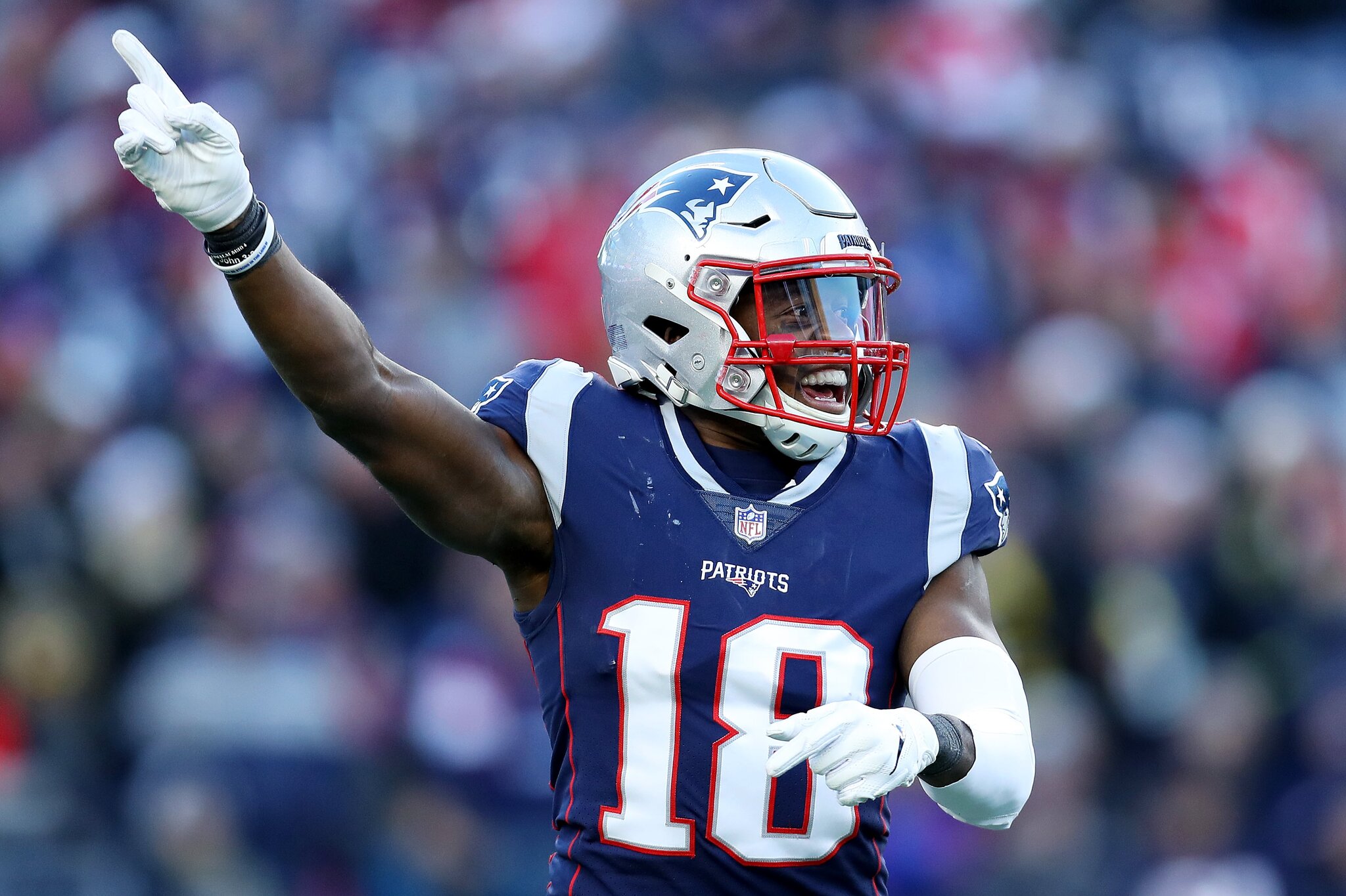 Former Patriots star Matthew Slater joins BC High football team coaching staff
